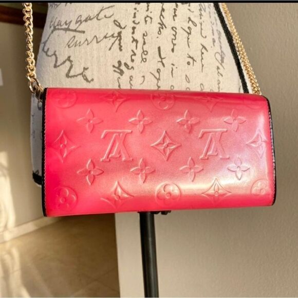 Louis Vuitton Wallet / mini WOC - Picture 3 of 9